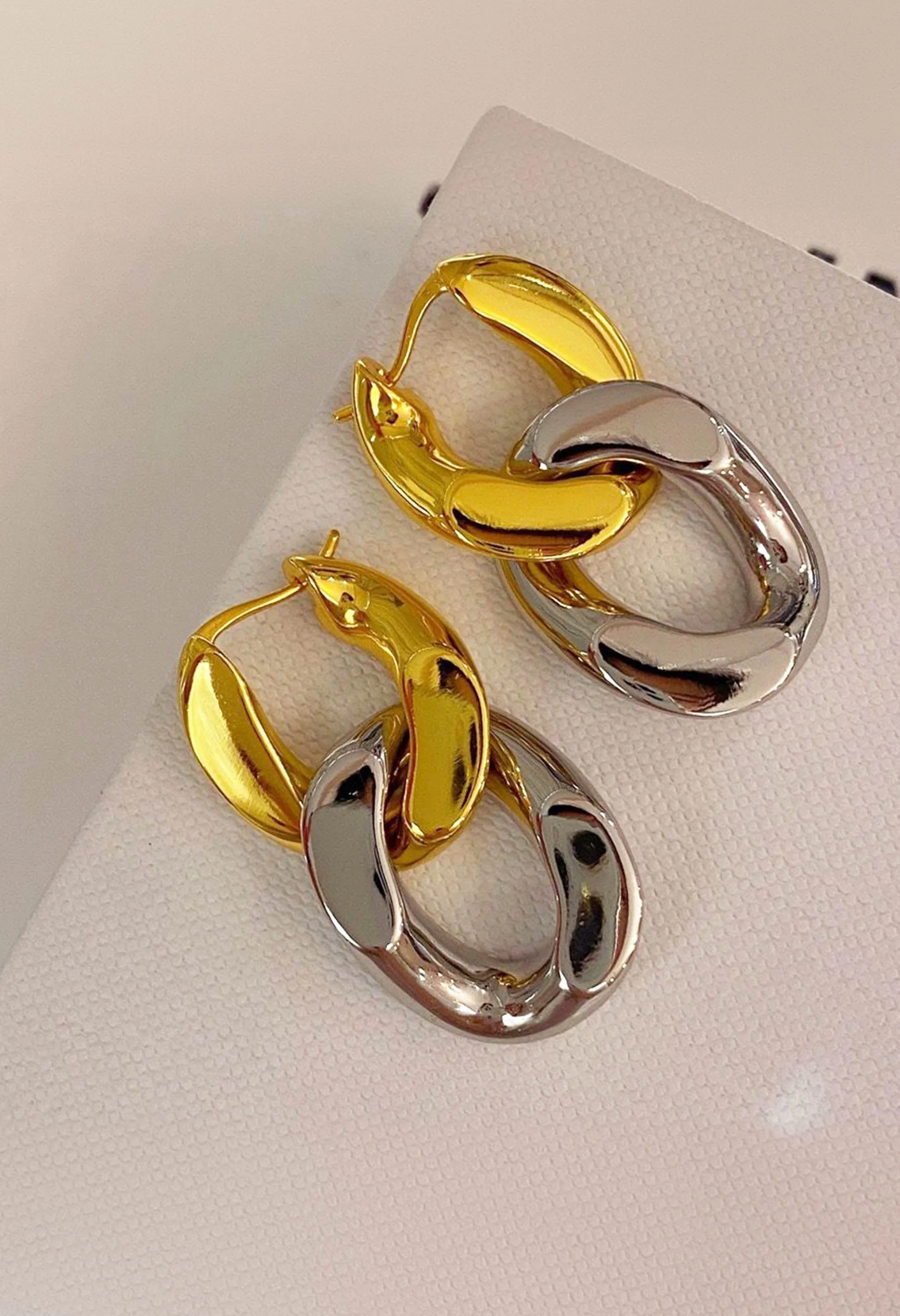 Pankh Maisie Double Chain Earing